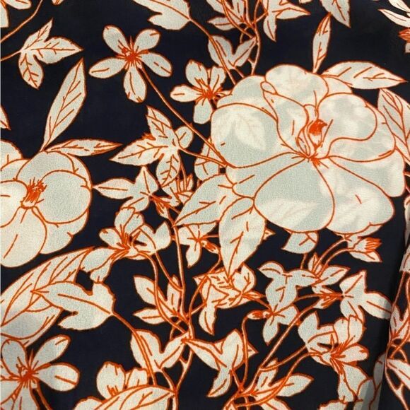 BANANA Republic Floral Blouse Size Small - Picture 3 of 5